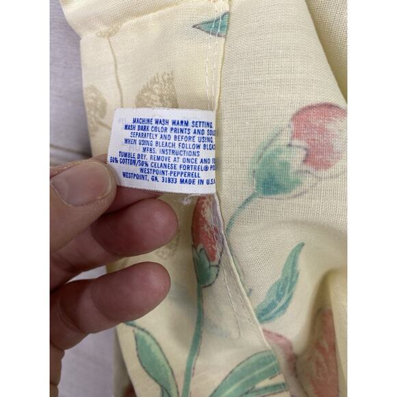 Vtg Lady Pepperell Pillowcases Set of 2 Pastel Yellow Floral King Sz Grandeur - Picture 9 of 9